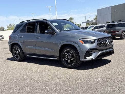 Used 2024 Mercedes-Benz GLE 450 4MATIC image 4