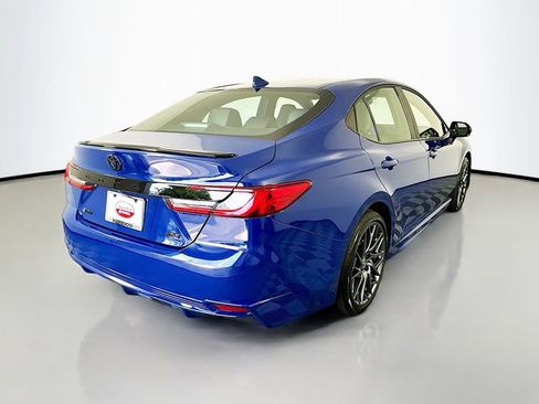 Used 2025 Toyota Camry XSE FWD image 5