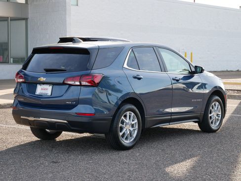 Used 2024 Chevrolet Equinox LT AWD/4WD image 3
