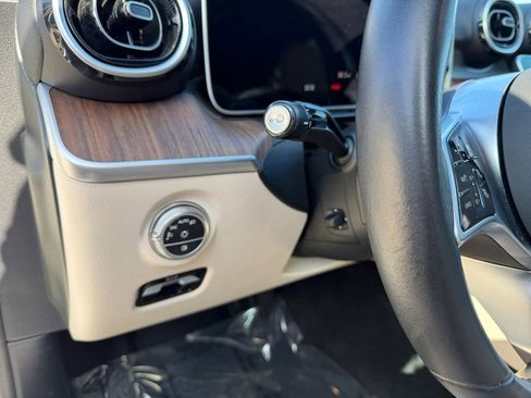 Used 2025 Mercedes-Benz C 300 C 300 image 15
