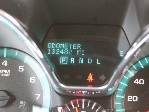 Used 2015 Chevrolet Traverse LT image 28