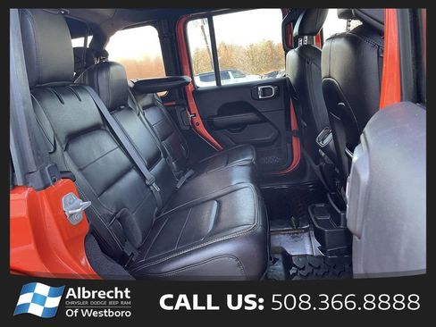 Used 2020 Jeep Wrangler Unlimited Sahara AWD/4WD image 17