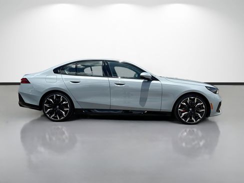 New 2027 BMW 530i w/ M Sport Package RWD image 2