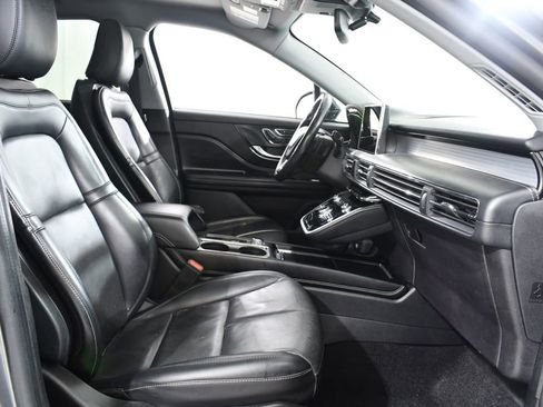 Used 2022 Lincoln Corsair AWD w/ Premium Package image 10