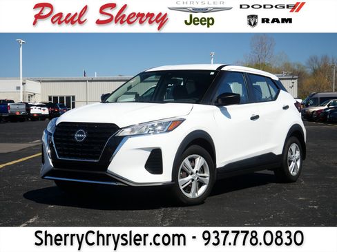 Used 2023 Nissan Kicks S FWD image 1