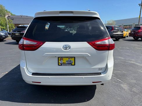 Used 2017 Toyota Sienna XLE w/ XLE Navigation Package AWD/4WD image 54