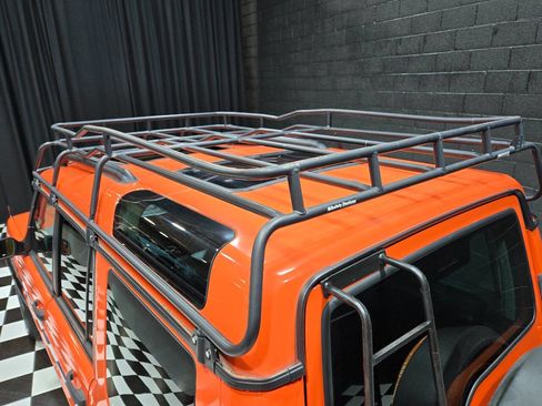 Used 2004 Land Rover Discovery S image 27