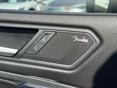 Used 2021 Volkswagen Tiguan SEL Premium R-Line image 18