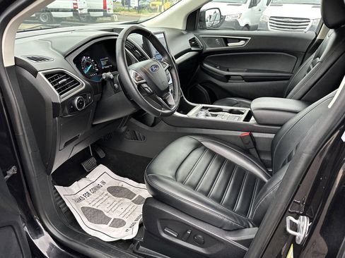 Used 2024 Ford Edge SEL image 9