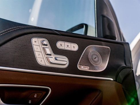 Used 2024 Mercedes-Benz GLE 350 4MATIC image 17