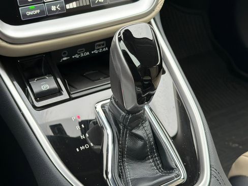 Used 2023 Subaru Outback Limited image 22