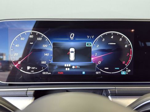 Used 2024 Mercedes-Benz GLS 450 4MATIC image 14