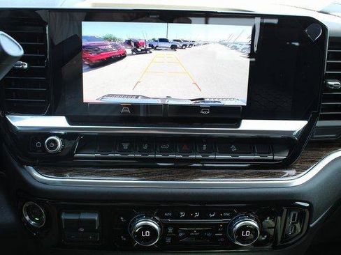 New 2025 GMC Sierra 2500 SLE w/ SLE Convenience Package image 18