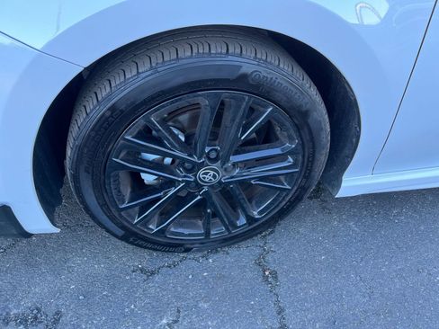 Used 2025 Toyota Camry SE image 28