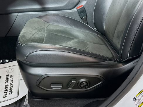 Used 2022 Jeep Grand Cherokee L Laredo image 18