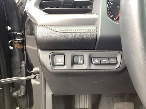 Used 2023 GMC Acadia AT4 w/ Technology Package image 21