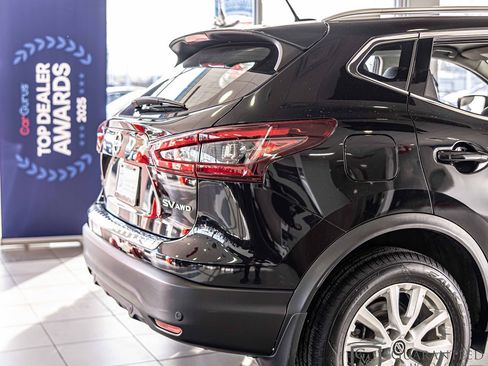 Used 2021 Nissan Rogue Sport SV image 13