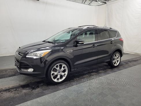 Used 2014 Ford Escape Titanium w/ Equipment Group 401A image 2