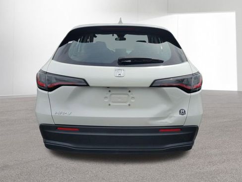 Used 2023 Honda HR-V LX image 15