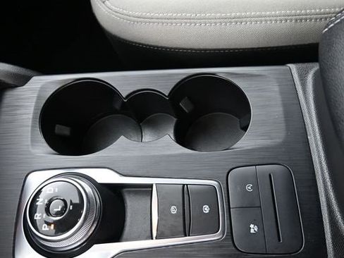 Certified 2022 Ford Escape SE w/ Convenience Package image 21