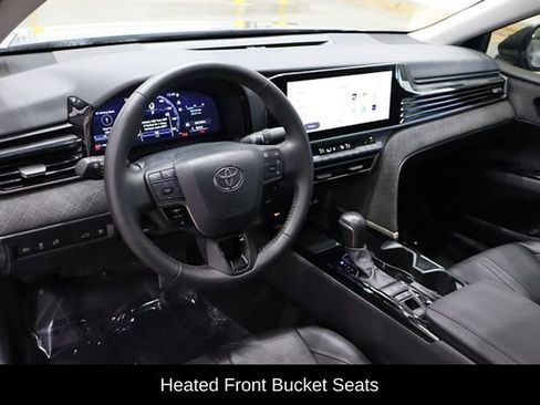 Used 2025 Toyota Camry XLE FWD image 21