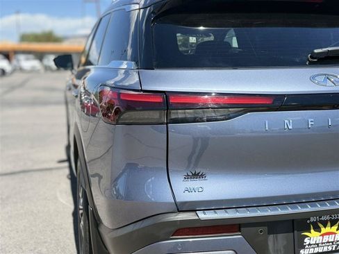 Used 2023 INFINITI QX60 Sensory w/ Cargo Package AWD/4WD image 13