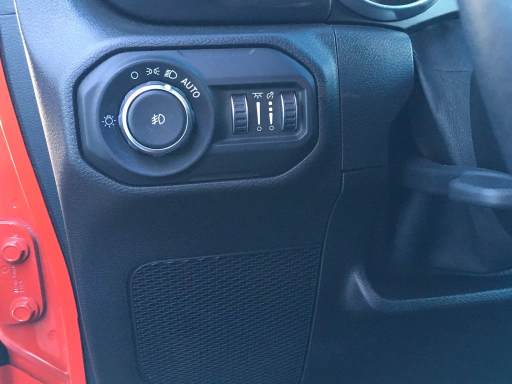Used 2021 Jeep Wrangler Unlimited Sport AWD/4WD image 19