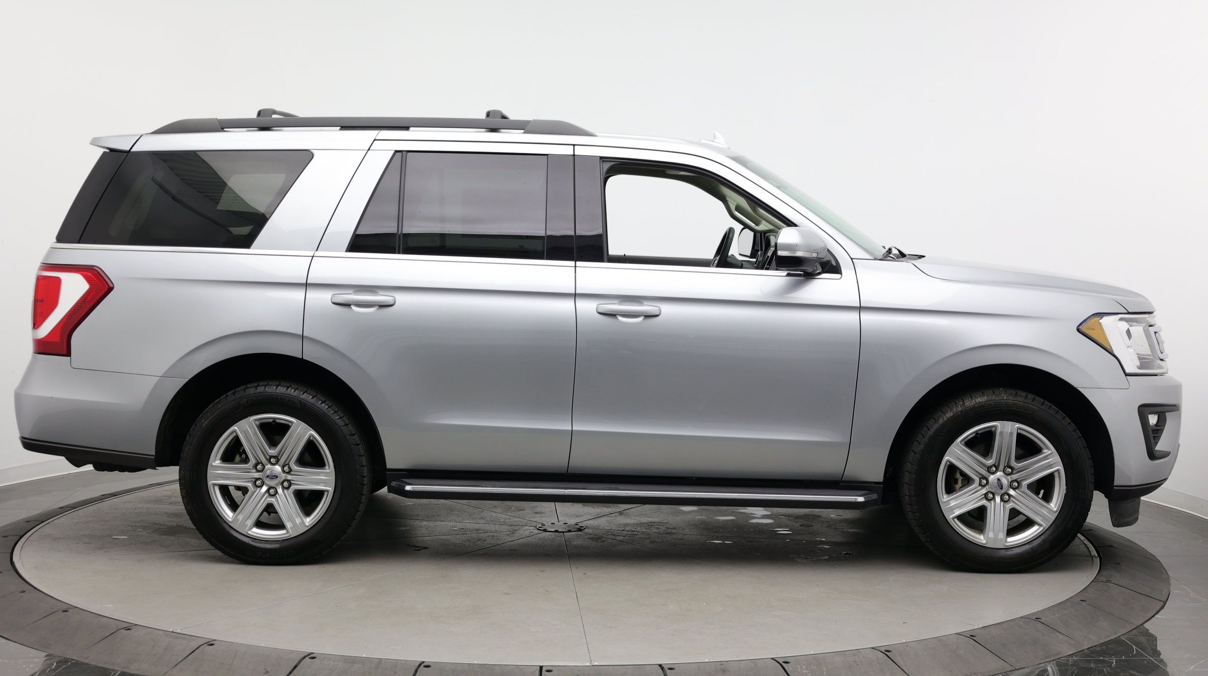 Used 2021 Ford Expedition XLT AWD/4WD image 11