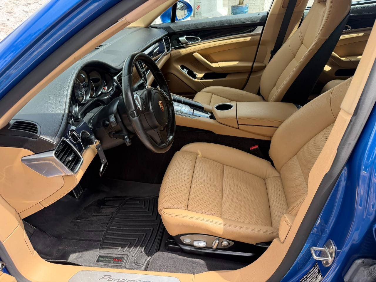 Used 2015 Porsche Panamera 4 AWD/4WD image 22