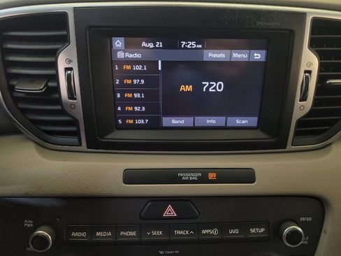 Used 2018 Kia Sportage LX w/ LX Technology Package FWD image 25