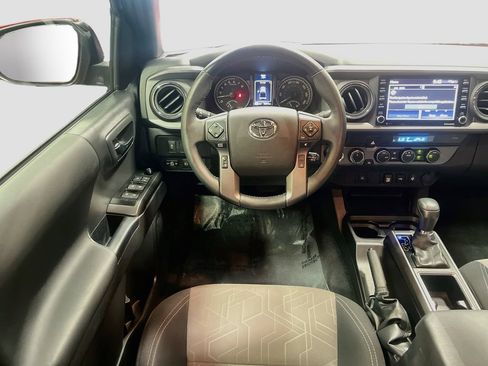 Used 2022 Toyota Tacoma TRD Off-Road w/ Truck Exterior Package (TMS) AWD/4WD image 21
