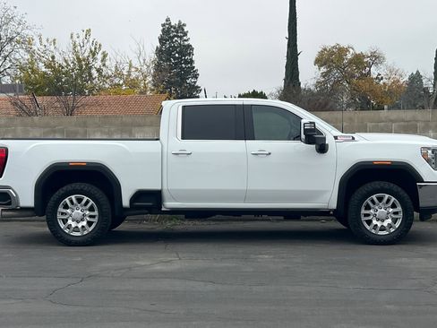 Used 2020 GMC Sierra 2500 SLT w/ Technology Package image 3