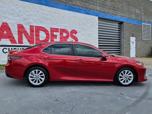 Used 2023 Toyota Camry LE FWD image 8