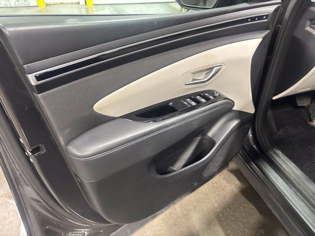 Used 2023 Hyundai Tucson Limited AWD/4WD image 11