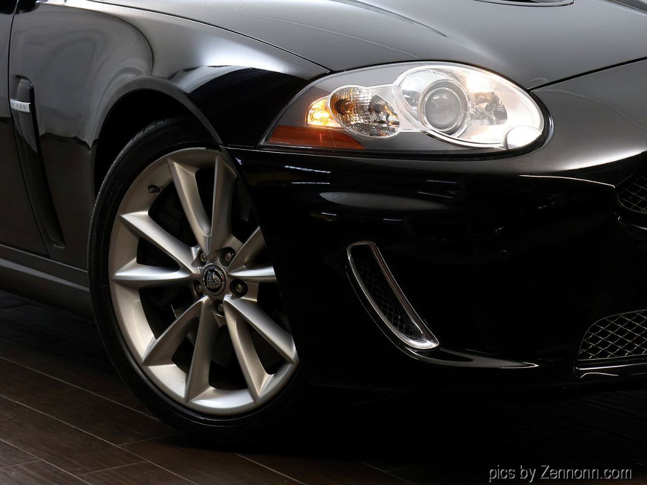 Used 2010 Jaguar XKR R RWD image 3