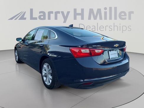Used 2025 Chevrolet Malibu LT FWD image 3