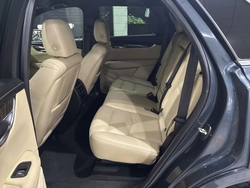 Used 2019 Cadillac XT5 AWD image 29