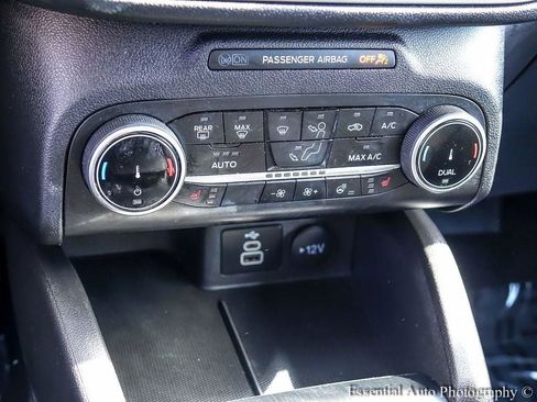 Used 2024 Ford Escape Active w/ Cold Weather Package image 18