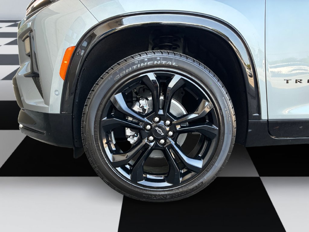 New 2027 Chevrolet Traverse RS FWD image 14