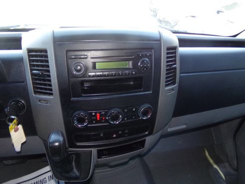 Used 2011 Mercedes-Benz Sprinter 2500 image 56