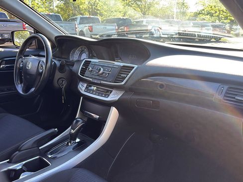 Used 2015 Honda Accord Sport image 20