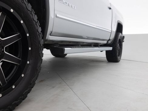 Used 2018 GMC Sierra 1500 SLT AWD/4WD image 27