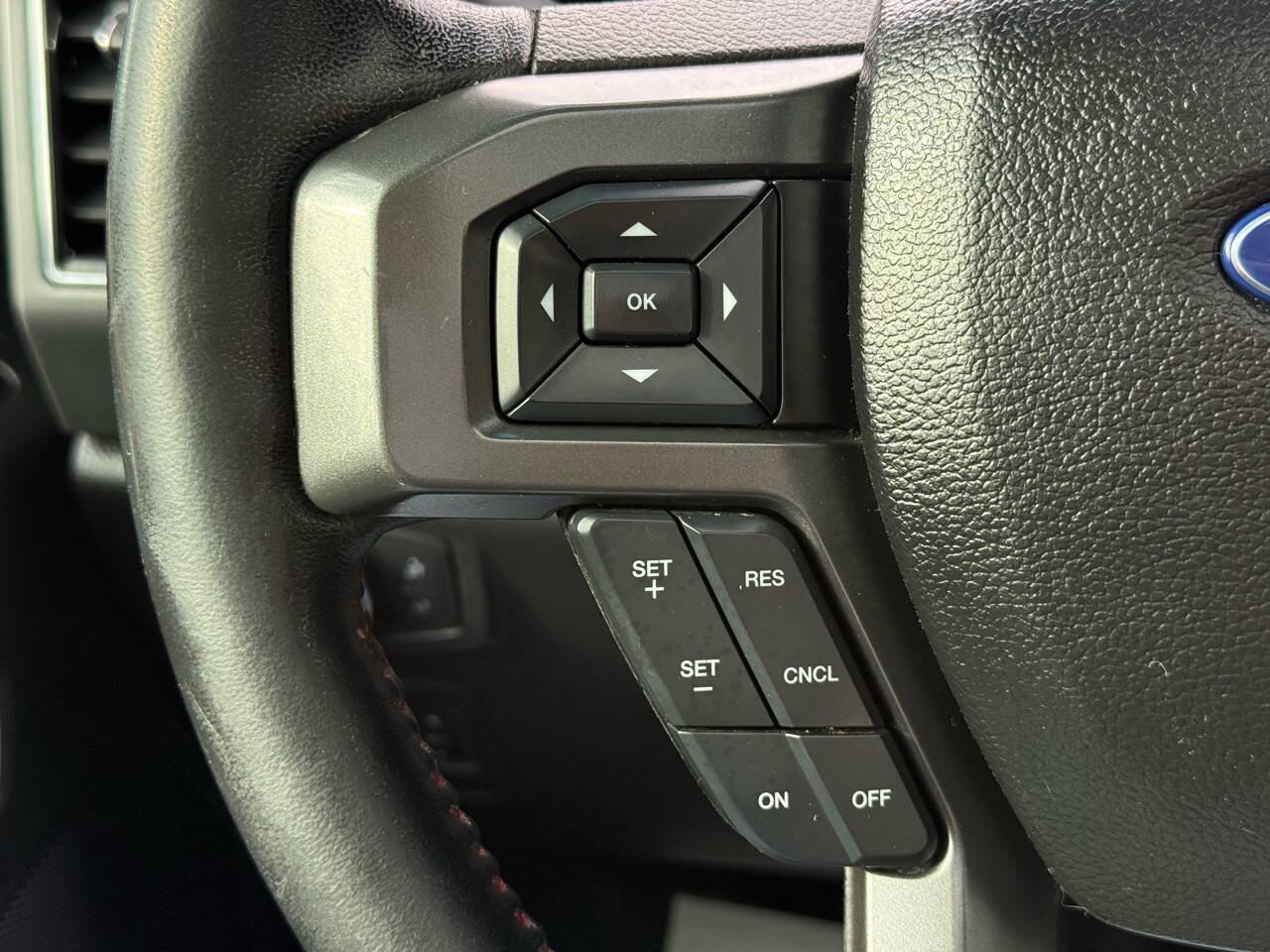 Used 2018 Ford F150 XLT w/ Equipment Group 302A Luxury AWD/4WD image 17