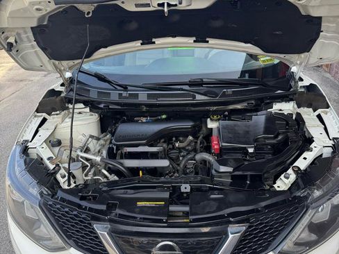 Used 2017 Nissan Rogue Sport SL w/ SL Premium Package image 20