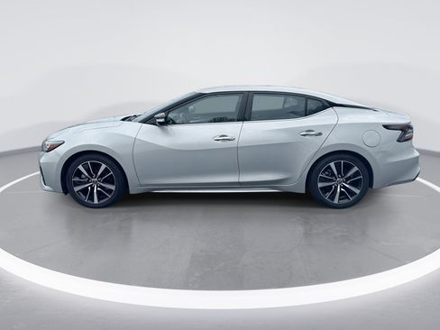 Used 2023 Nissan Maxima SV w/ Floor Mat Group FWD image 7