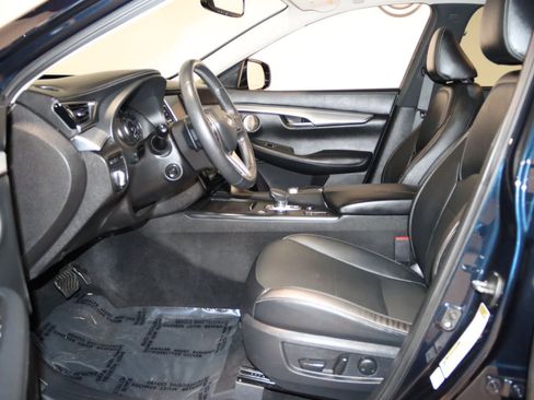 Used 2020 INFINITI QX50 Sensory w/ Proactive Package AWD/4WD image 32