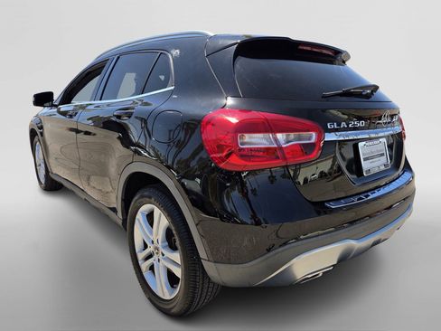 Used 2019 Mercedes-Benz GLA 250 image 3