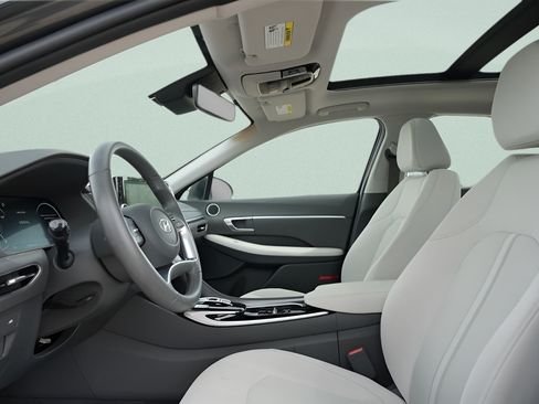 Certified 2023 Hyundai Sonata SEL w/ Convenience Package FWD image 23