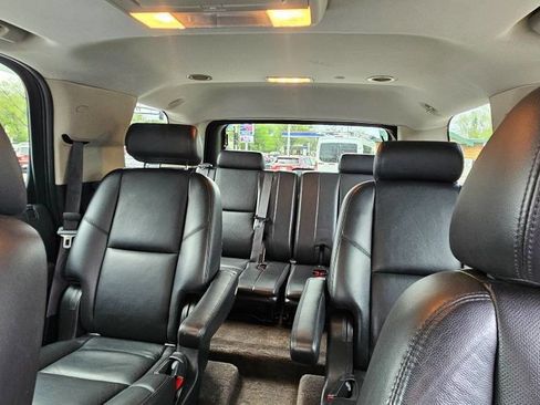 Used 2010 GMC Yukon SLT w/ SLT Chrome Package AWD/4WD image 11