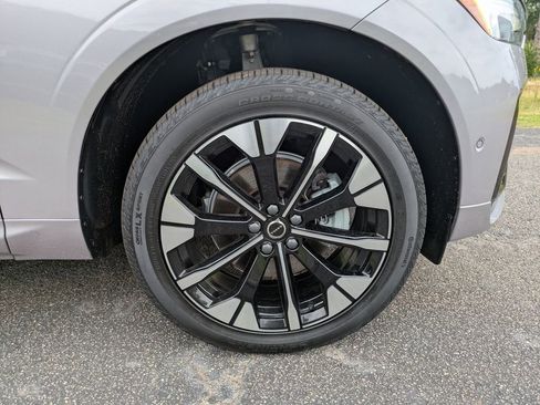 Certified 2026 Volvo XC60 B5 Plus w/ Protection Package Premier AWD/4WD image 11